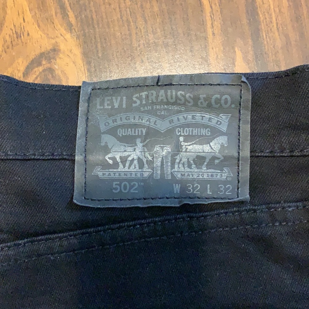 Levi’s - Picture 3 of 3